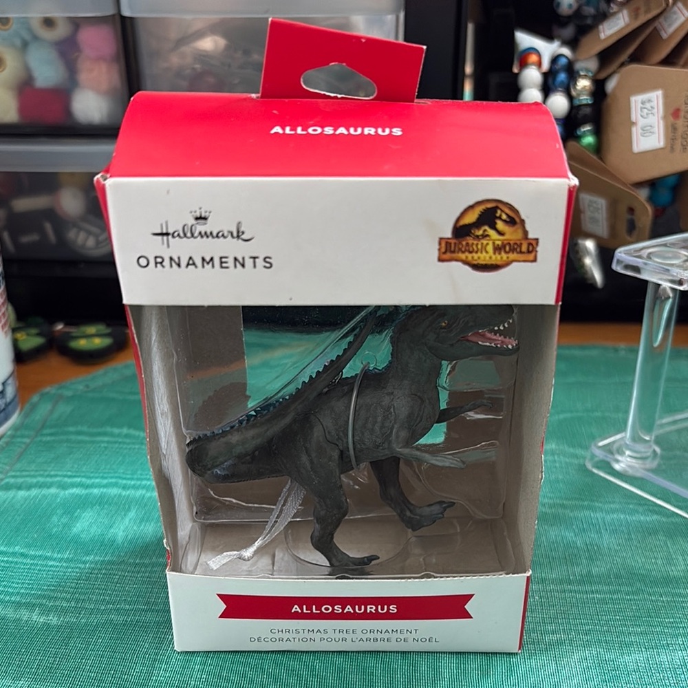 Hallmark 2022 Jurassic World Dominion Allosaurus Dinosaur Christmas Ornament NEW